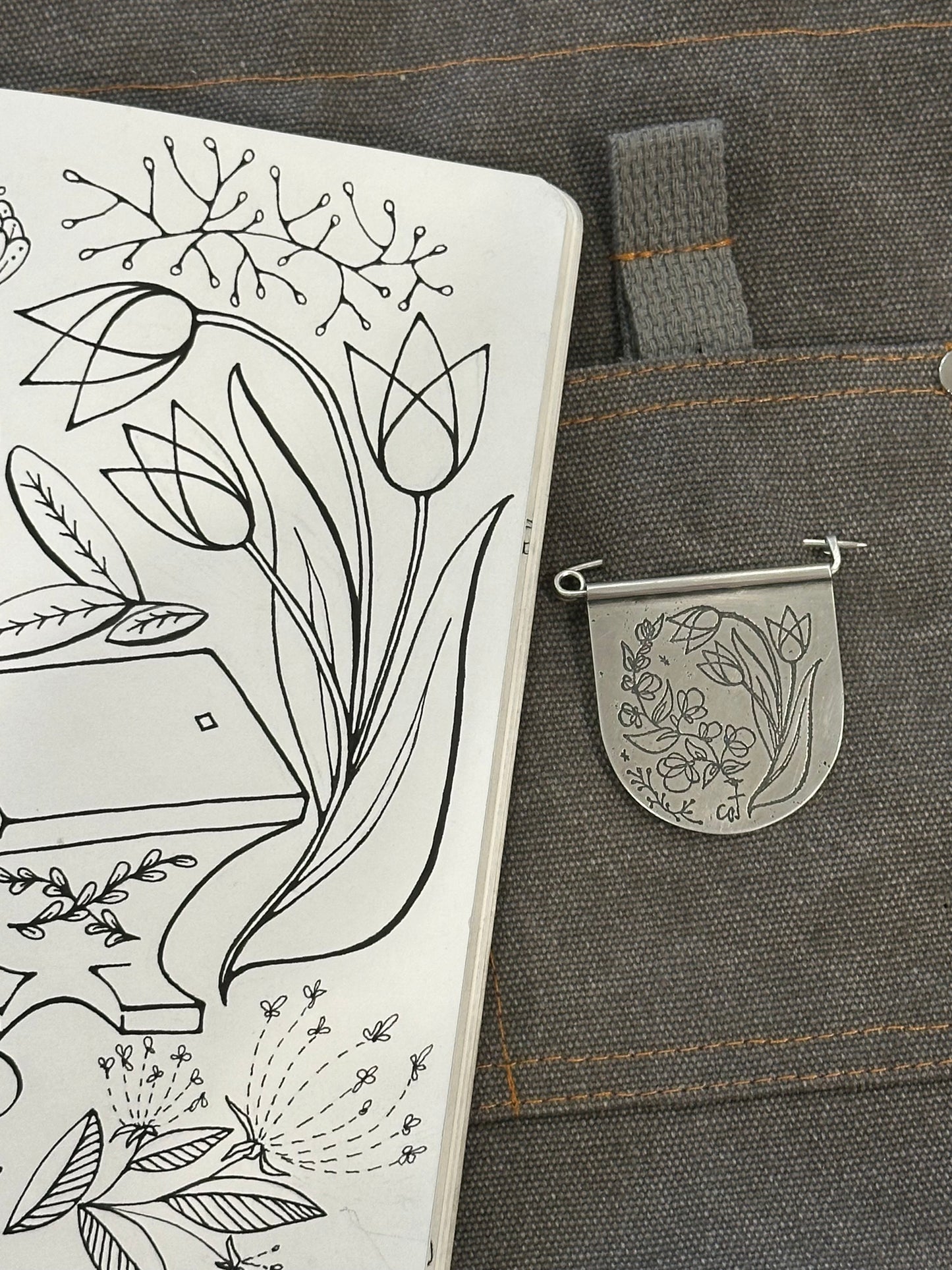 Swaying Spring flowers Brooch // Sterling