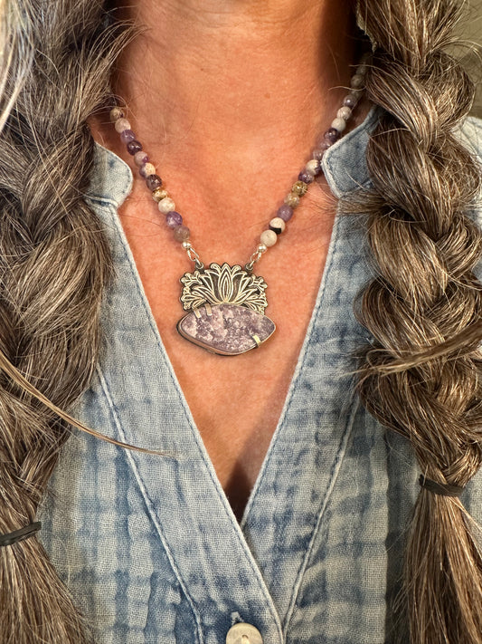 Blooming Lotus // Beaded Necklace