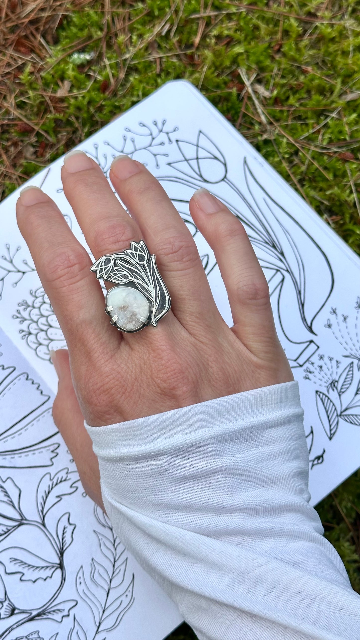 Sprouting Tulips Ring // Size 7.75